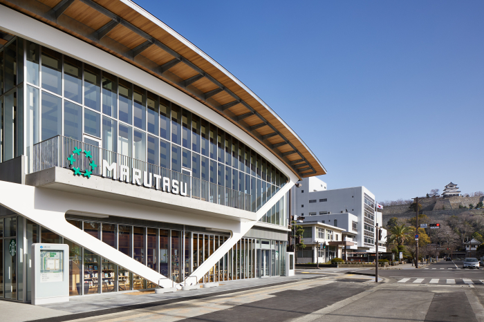 丸亀市市民交流活動センター （マルタス）